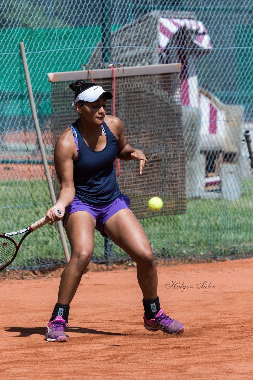 Bild 305 - Stadtwerke Pinneberg Cup Samstag